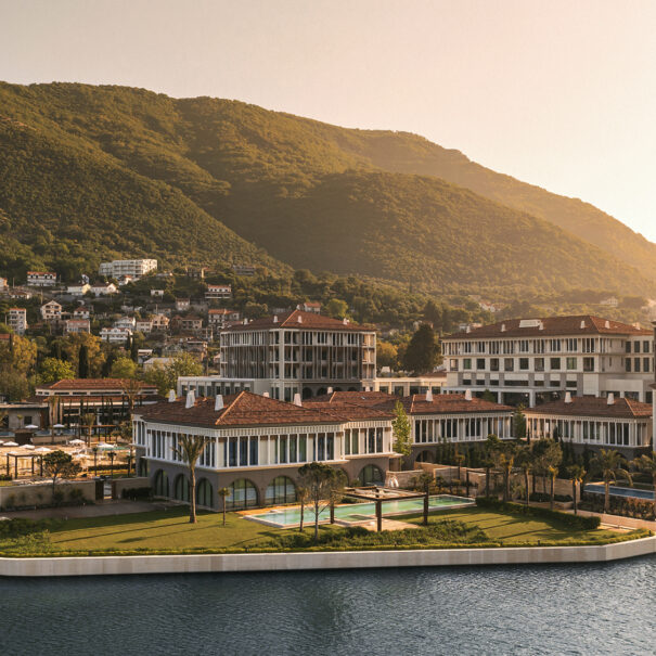 Boka Bay boat experience